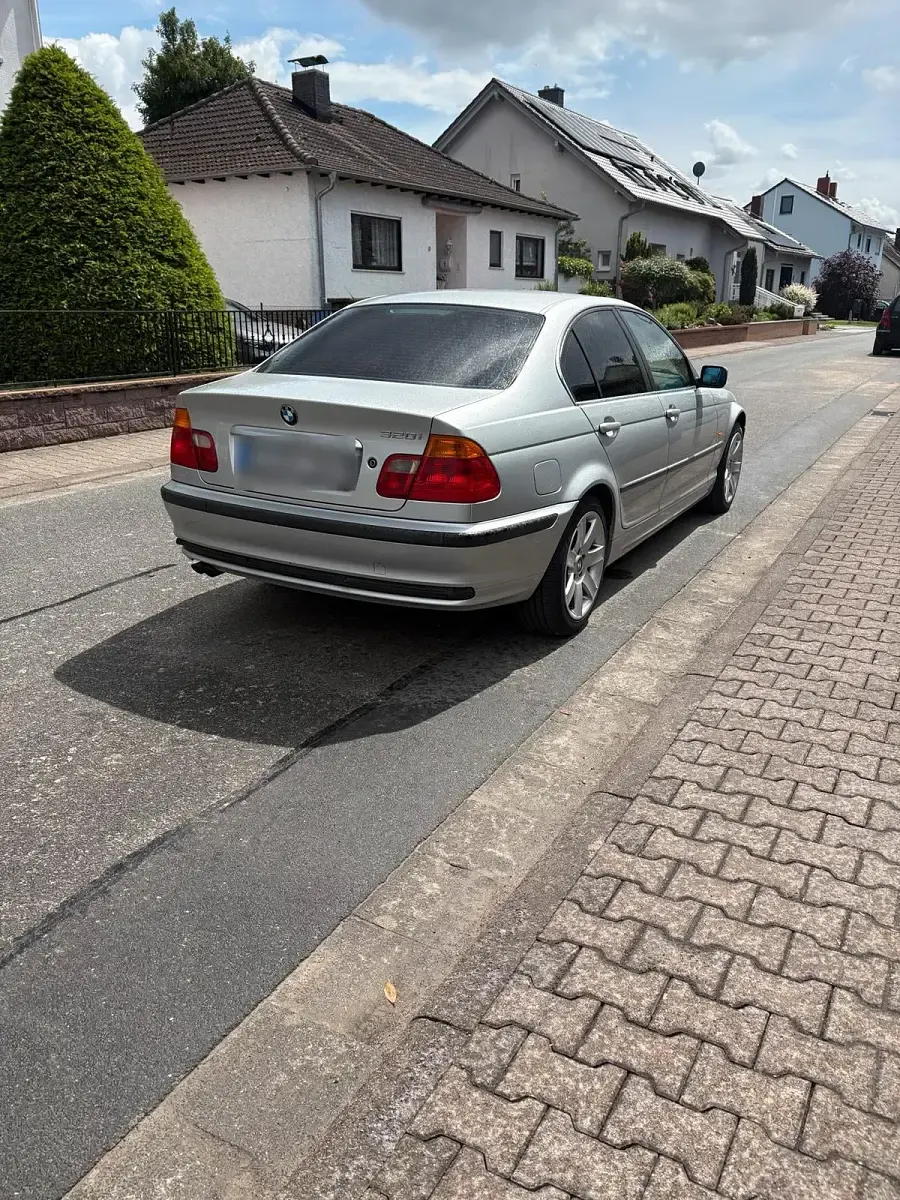 Gebraucht BMW 320 170 PS (125 kW) 2001 Limousine