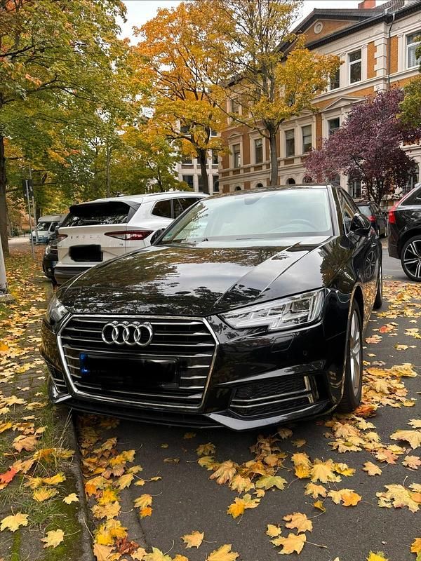 Schwarz Gebraucht 2019 Audi A4 Limousine | 23.200 € (Fairer Preis) - Bild 1/4