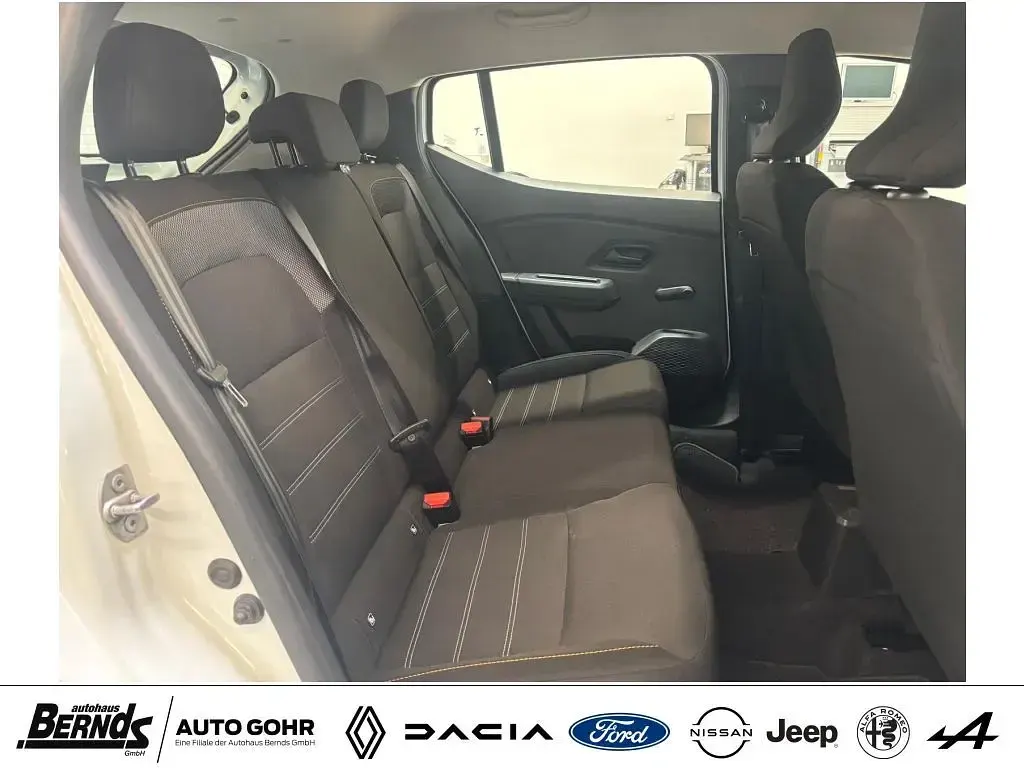 Gebraucht Dacia Sandero Comfort 91 PS (66 kW) 2022 Weiß Limousine