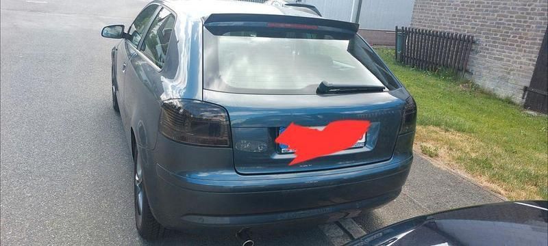 Grau Gebraucht 2007 Audi A3 Attraction Limousine | 2.950 € (Guter Preis) - Bild 1/4