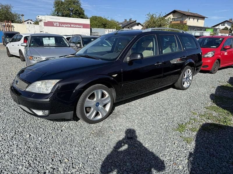 Gebraucht Ford Mondeo Ghia 155 PS (114 kW) 2005 Pantherschwarz metallic Kombi