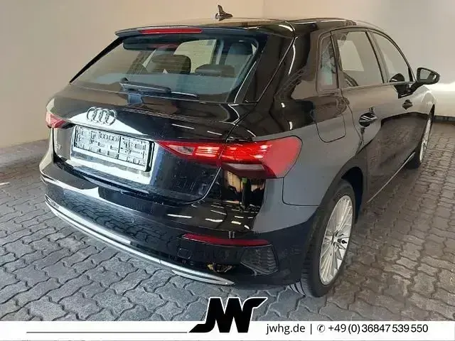 Gebraucht Audi A3 Sport 150 PS (110 kW) 2023 Schwarz Limousine