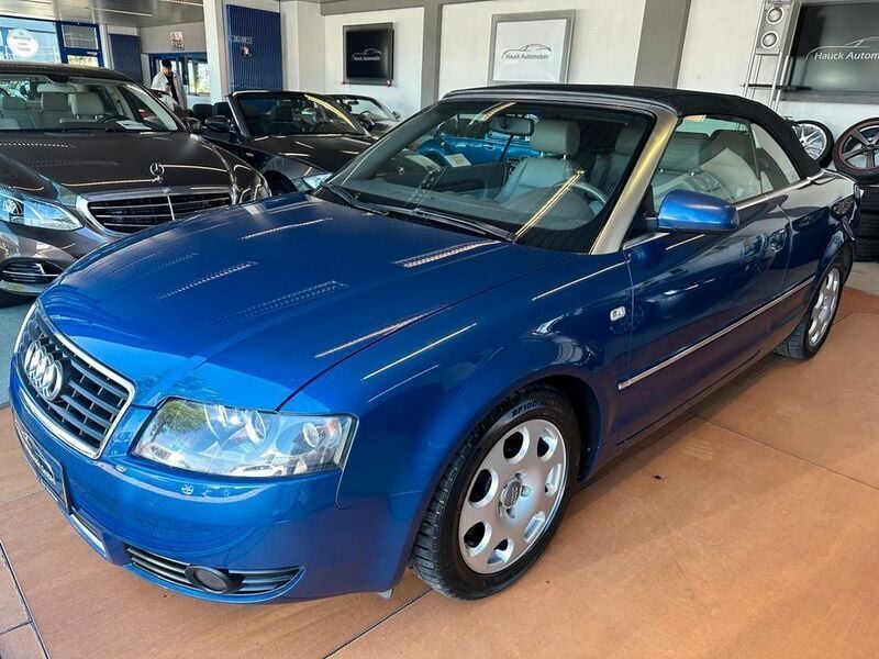 Blau metallic Gebraucht 2002 Audi A4 Cabriolet Sport Cabrio | 6.190 € (Fairer Preis) - Bild 1/4