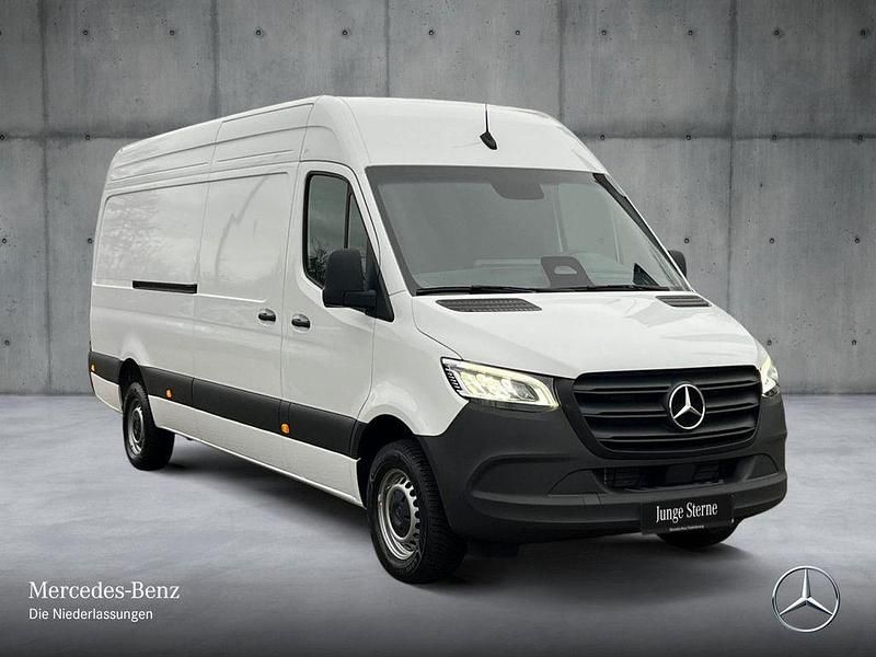 Gebraucht Mercedes Sprinter 170 PS (125 kW) 2024 Weiß Van