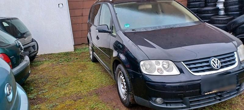 Gebraucht VW Touran 136 PS (100 kW) 2004 Schwarz Van / Kleinbus