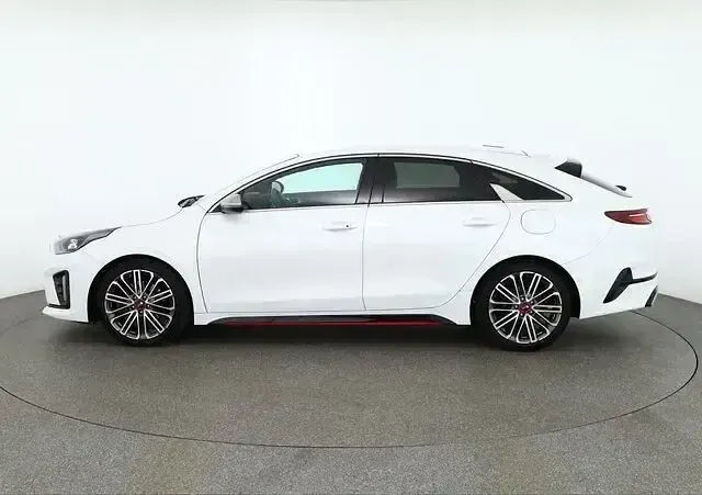 Używany Kia ProCeed GT 204 KM (150 kW) 2019 Biały Kombi
