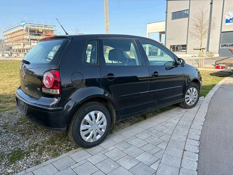 Gebraucht VW Polo 75 PS (55 kW) 2005 Schwarz Kleinwagen