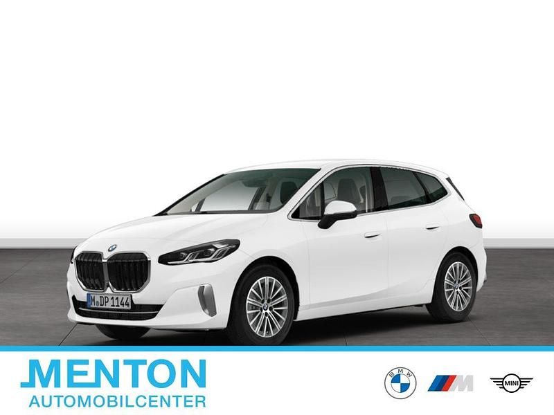 Weiß Gebraucht 2025 BMW 220 Active Tourer Van / Kleinbus | 31.707 € (Guter Preis) - Bild 1/4