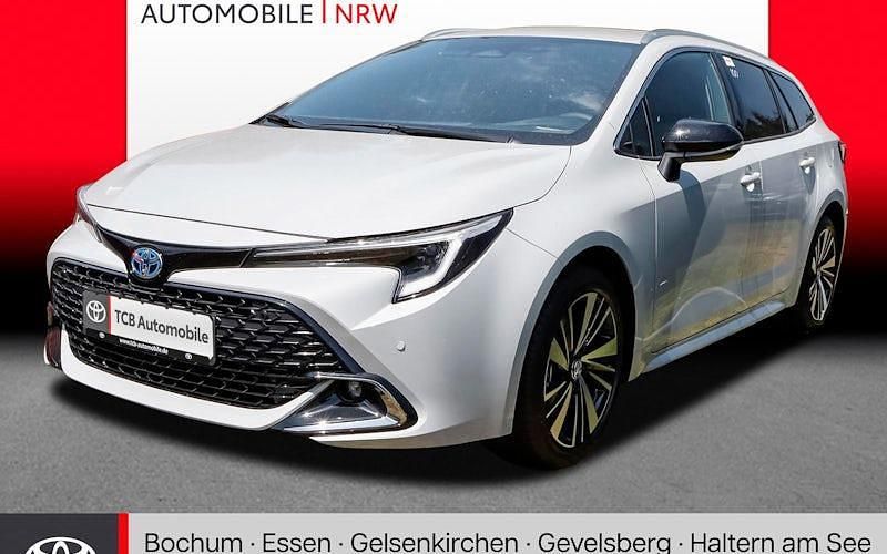 Silber Neu 2025 Toyota Corolla Kombi | 36.179 € (Teuer) - Bild 1/4