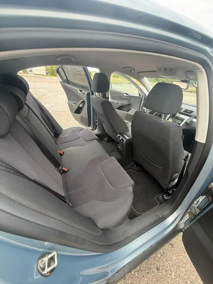 Second-hand VW Passat 160 CP (117 kW) 2010 Andere farben Berlinǎ