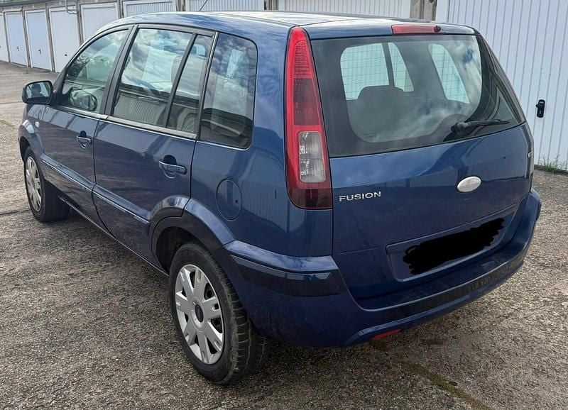 Gebraucht Ford Fusion 68 PS (50 kW) 2009 Blau Limousine