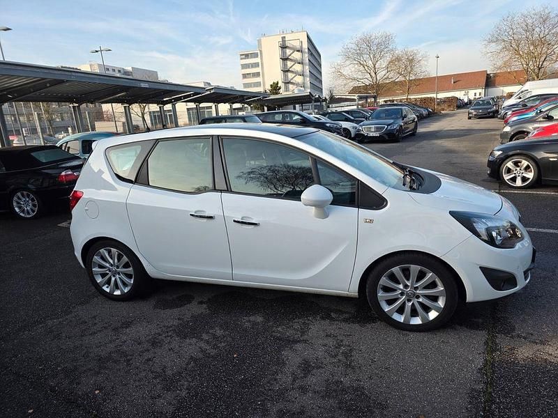 Gebraucht Opel Meriva Innovation 131 PS (96 kW) 2012 Weiß Van / Kleinbus