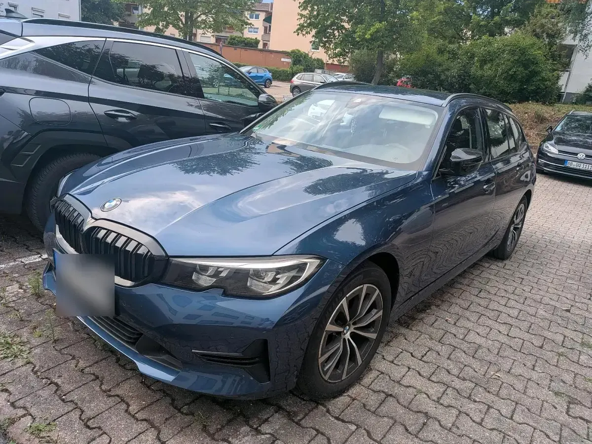Gebraucht BMW 318 150 PS (110 kW) 2021 Blau Kombi