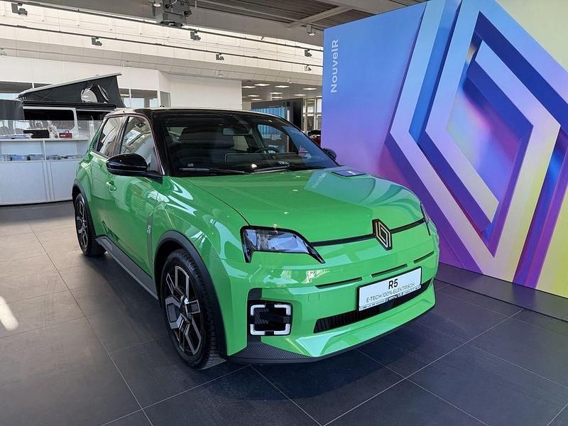 Neu Renault 5 E-Tech Urban 77 kW (106 PS) 2026 Grün Limousine