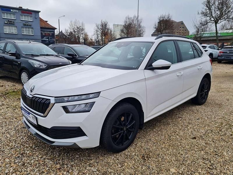 Candyweiss Gebraucht 2021 Skoda Kamiq Ambition SUV | 14.990 € (Guter Preis) - Bild 1/4