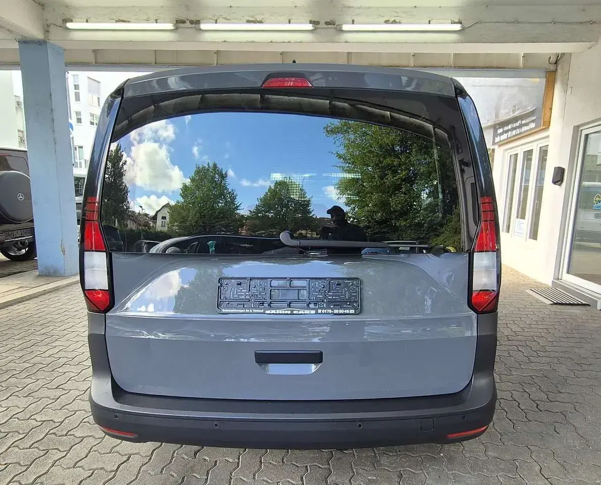 Gebraucht VW Caddy 122 PS (89 kW) 2022 Grau Van / Kleinbus