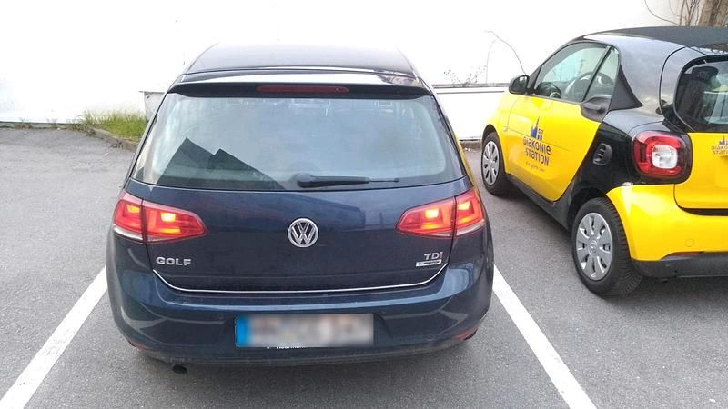 Gebraucht VW Golf VII 110 PS (80 kW) 2015 Blau Kleinwagen