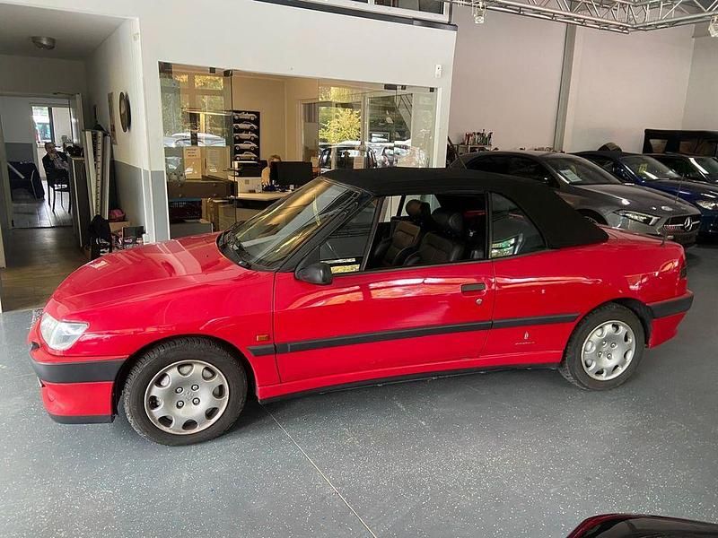 Rot Gebraucht 1996 Peugeot 306 Cabriolet Cabrio | 6.950 € - Bild 1/4