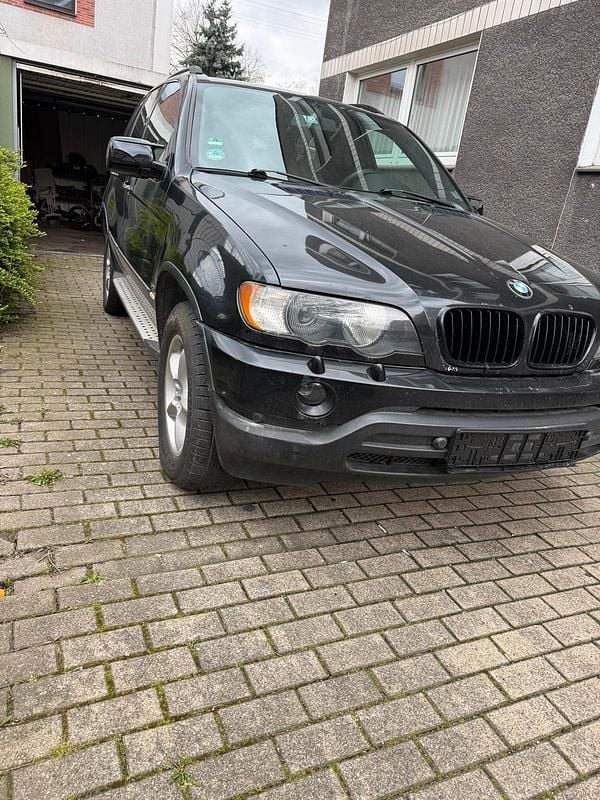 Second-hand BMW X5 184 CP (135 kW) 2002 Negru SUV