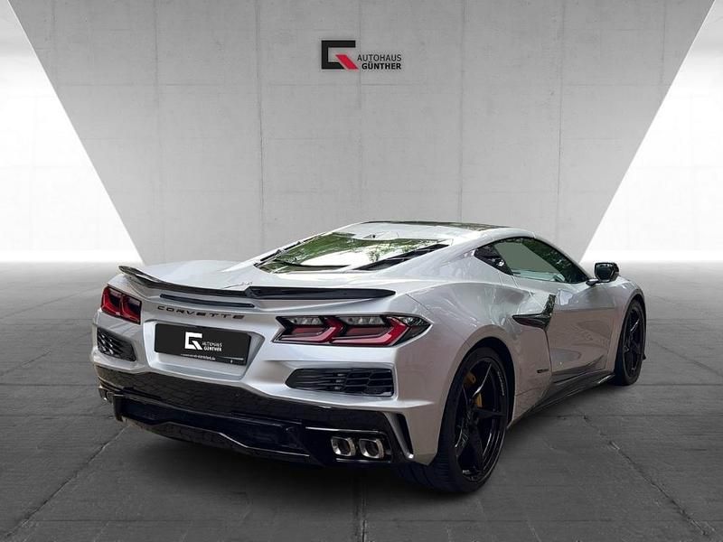 Nowe Corvette C8 643 KM (472 kW) 2026 Srebrny Coupe