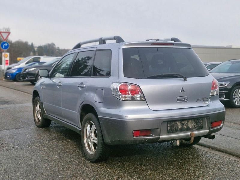 Gebraucht Mitsubishi Outlander Motion 160 PS (117 kW) 2004 Grau SUV