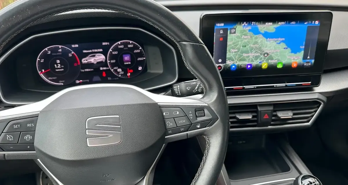 Gebraucht Seat Leon 115 PS (84 kW) 2022 Grau Kombi