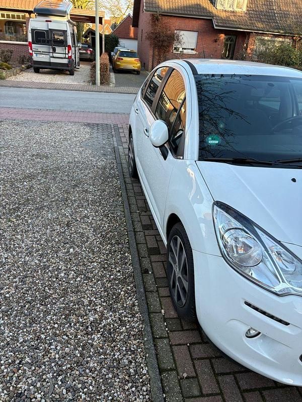Gebraucht Citroën C3 PureTech 82 PS (60 kW) 2016 Weiß Kleinwagen