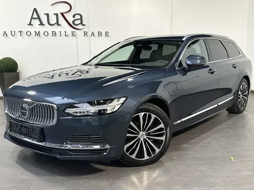 Gebraucht Volvo V90 Core 398 PS (292 kW) 2023 Denim blue Kombi