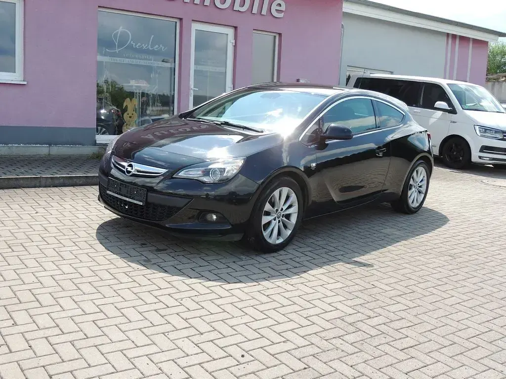 Gebraucht Opel Astra GTC 140 PS (102 kW) 2015 Schwarz Coupé