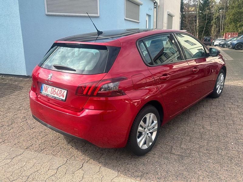 Gebraucht Peugeot 308 110 PS (80 kW) 2021 Limousine