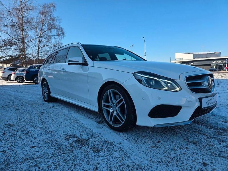 Gebraucht Mercedes E300 AMG line 231 PS (169 kW) 2015 Weiß Limousine