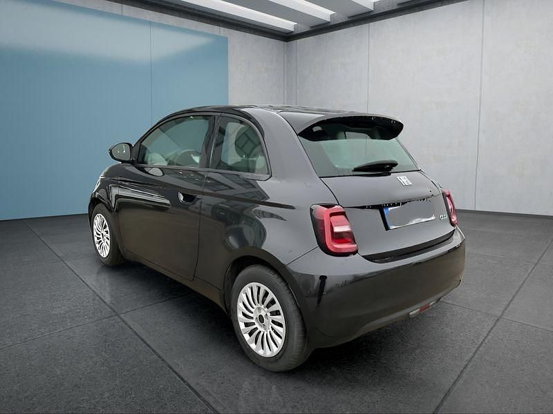 Gebraucht Fiat 500e Action 69 kW (95 PS) 2022 Schwarz Kleinwagen