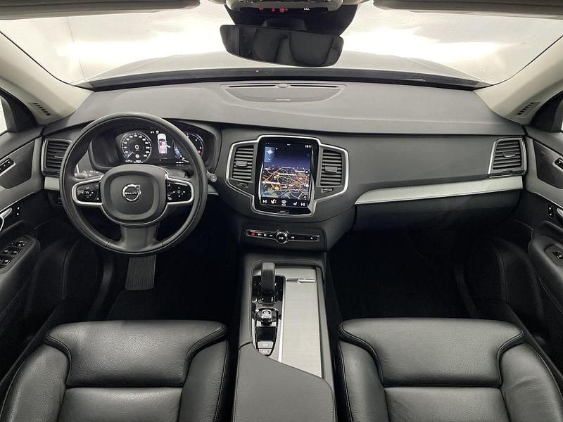 Gebraucht Volvo XC90 Pro 235 PS (172 kW) 2021 Onyx black (metallic) SUV