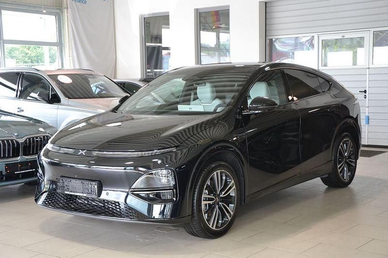 Schwarz Neu 2025 XPENG G6 AWD Performance SUV | 46.450 € (Guter Preis) - Bild 1/4