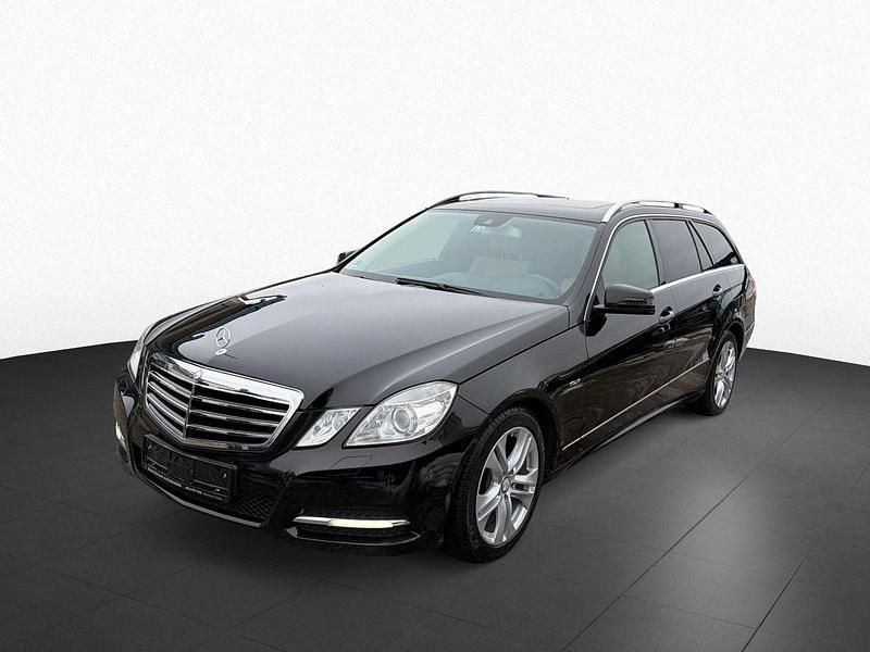 Gebraucht Mercedes E250 Avantgarde 204 PS (150 kW) 2012 Schwarz Kombi