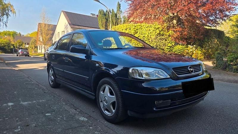 Usata Opel Astra 101 CV (74 kW) 2000 Blu Berlina