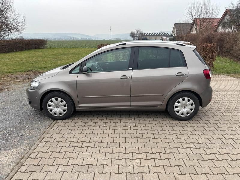 Beige Gebraucht 2011 VW Golf VI Style Kleinwagen | 6.500 € (Fairer Preis) - Bild 1/4