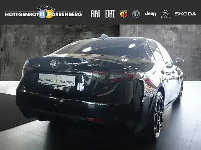 Gebraucht Alfa Romeo Giulia Veloce 280 PS (205 kW) 2024 Schwarz Limousine