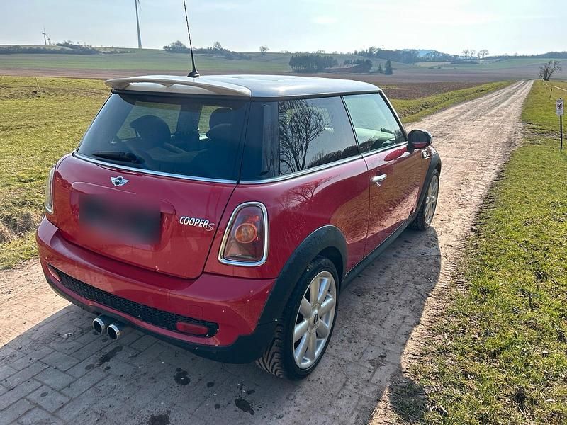 Gebraucht Mini Cooper S 174 PS (127 kW) 2008 Rot Kleinwagen
