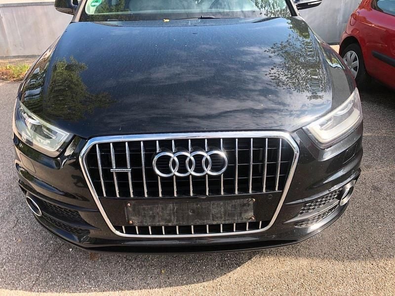 Schwarz Gebraucht 2014 Audi Q3 SUV | 15.200 € (Fairer Preis) - Bild 1/4