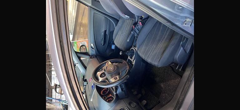 Gebraucht Opel Corsa 80 PS (58 kW) 2007 Silber Kleinwagen