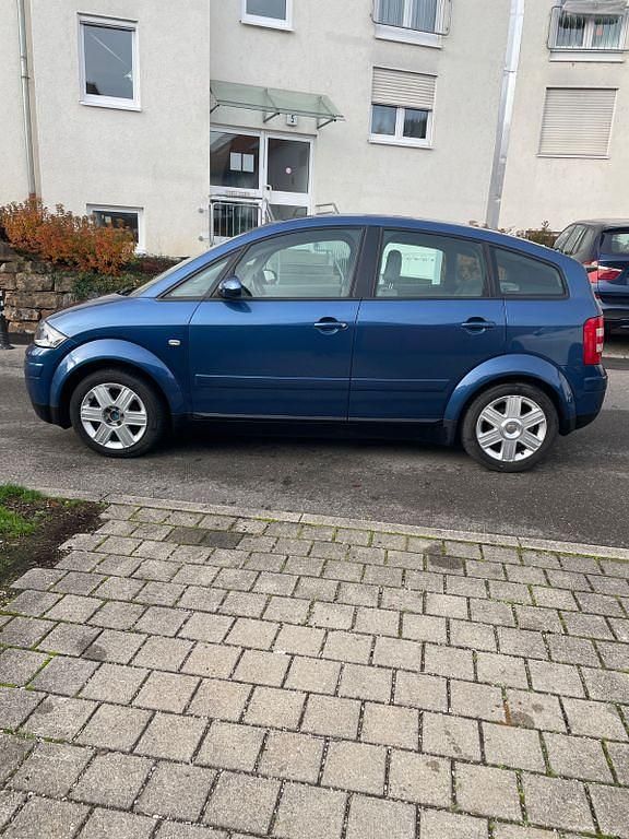 Gebraucht Audi A2 75 PS (55 kW) 2005 Blau Kleinwagen