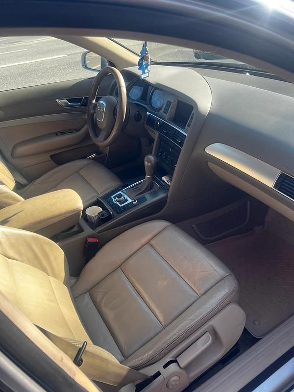 Usado Audi A6 177 HP (130 kW) 2006 Cinzento Citadino