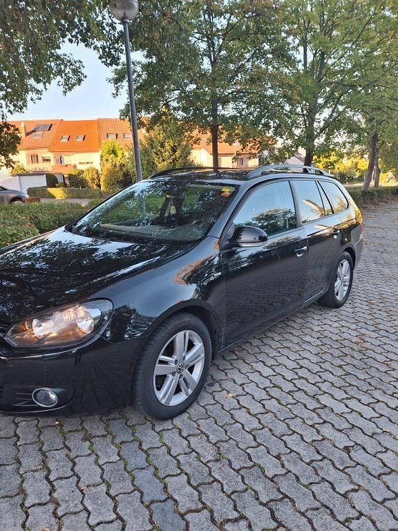 Schwarz Gebraucht 2013 VW Golf VII Match Kombi | 6.200 € (Superpreis) - Bild 1/4