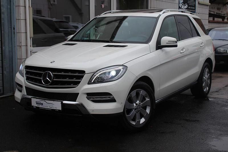 Gebraucht Mercedes ML350 258 PS (189 kW) 2013 Weiß SUV