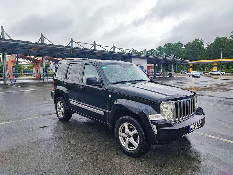 Schwarz Gebraucht 2011 Jeep Cherokee Limited SUV | 10.399 € (Fairer Preis) - Bild 1/4
