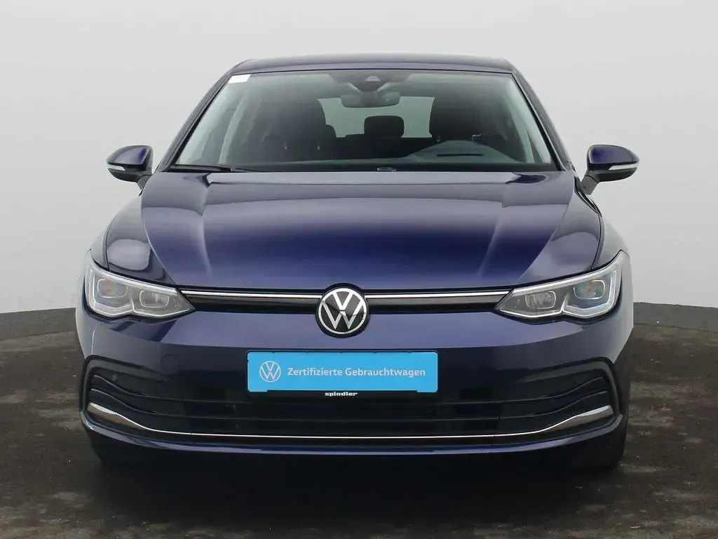 Gebraucht VW Golf VIII Active 150 PS (110 kW) 2023 Atlantic blue metallic Limousine