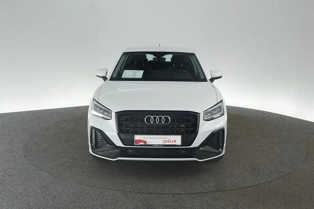 Gebraucht Audi Q2 S-Line 150 PS (110 kW) 2025 Gletscherweiß metallic SUV
