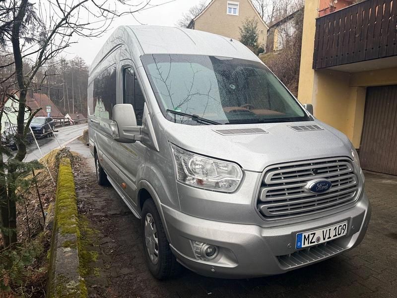 Gebraucht Ford Transit Trend 170 PS (125 kW) 2018 Silber Van / Kleinbus