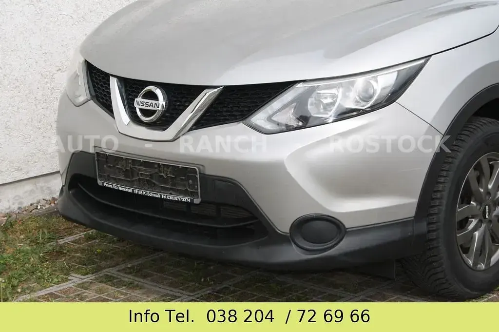 Gebraucht Nissan Qashqai 116 PS (85 kW) 2016 Grau SUV